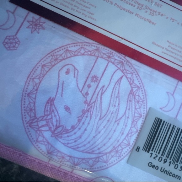 Pink and White 4-Piece Full Sheet Set - Picture 3 of 4